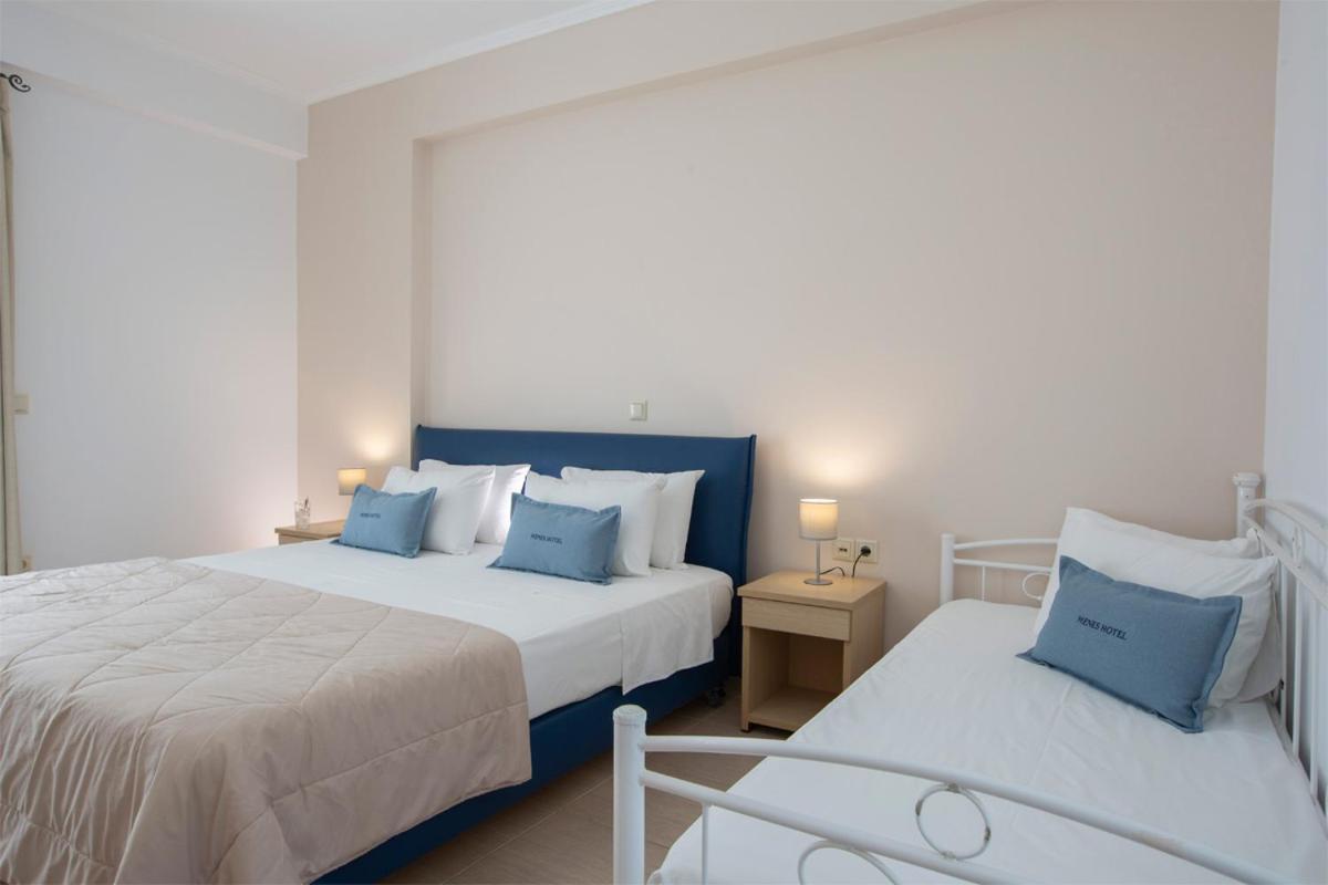 Yénion Menes Hotel מראה חיצוני תמונה